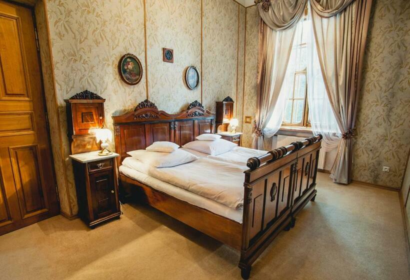 فندق Palac Sieniawa