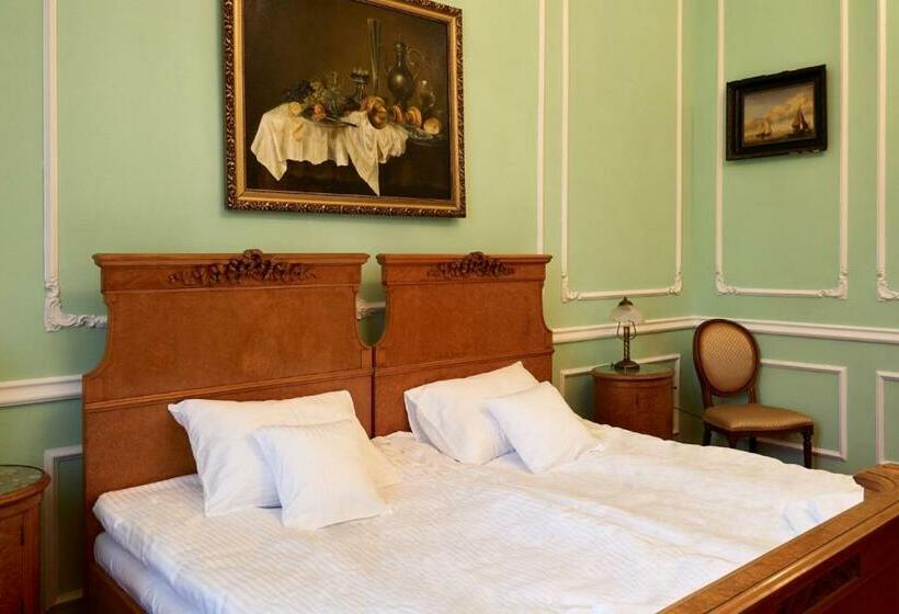 فندق Palac Sieniawa