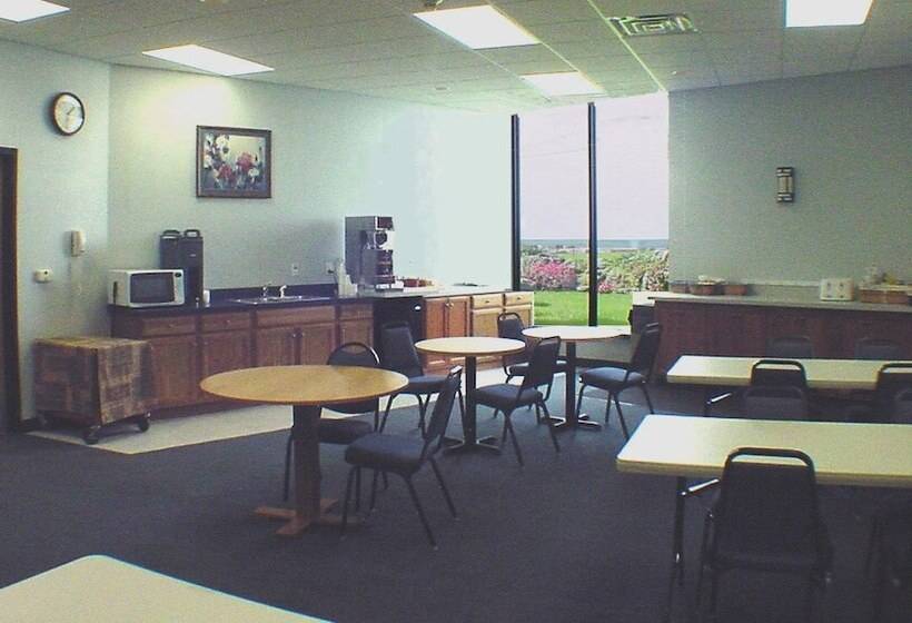 فندق Quail's Nest Inn & Suites