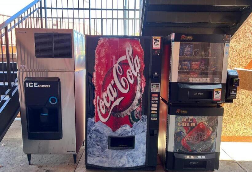 ホテル Rancho California Inn Temecula