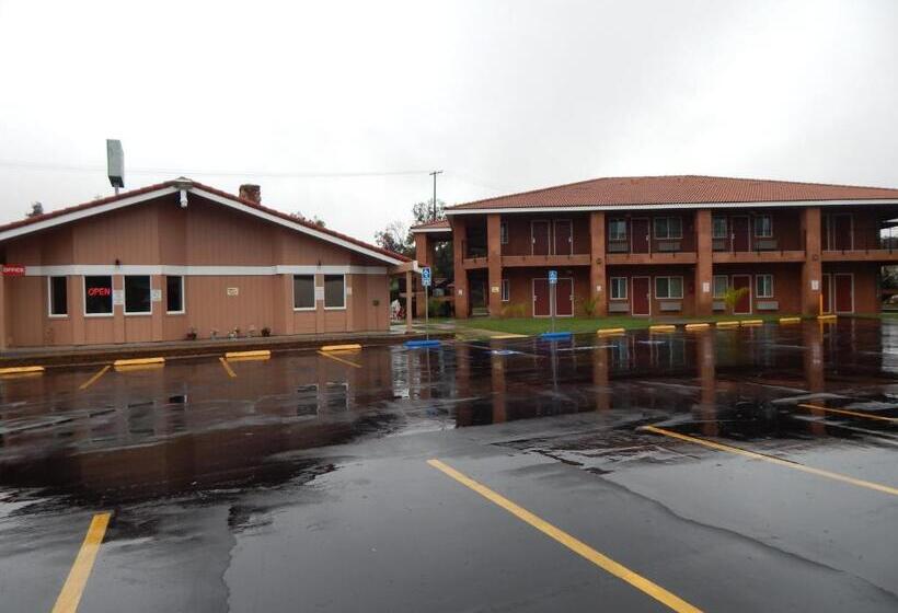 ホテル Rancho California Inn Temecula