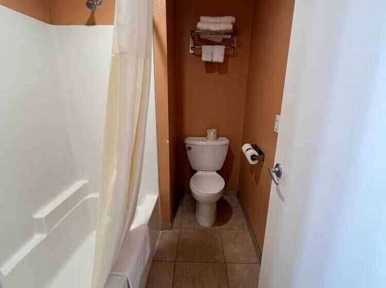 ホテル Rancho California Inn Temecula