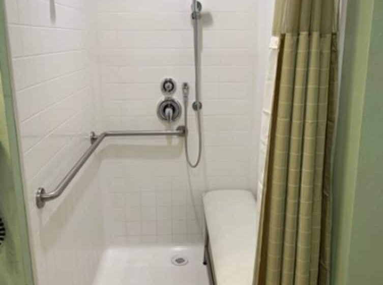 בית מלון כפרי Rancho California Inn Temecula