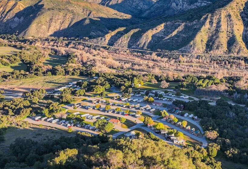 فندق Rancho Oso Rv & Camping Resort