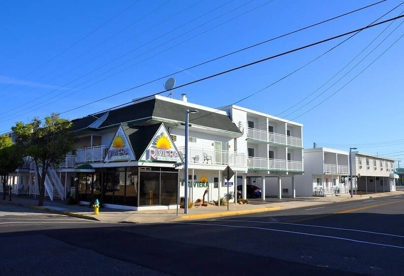 호텔 Riviera Resort & Suites