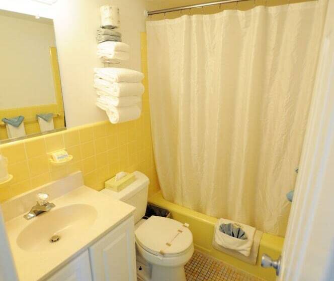 호텔 Riviera Resort & Suites