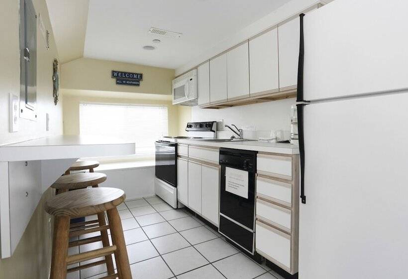 호텔 Riviera Resort & Suites