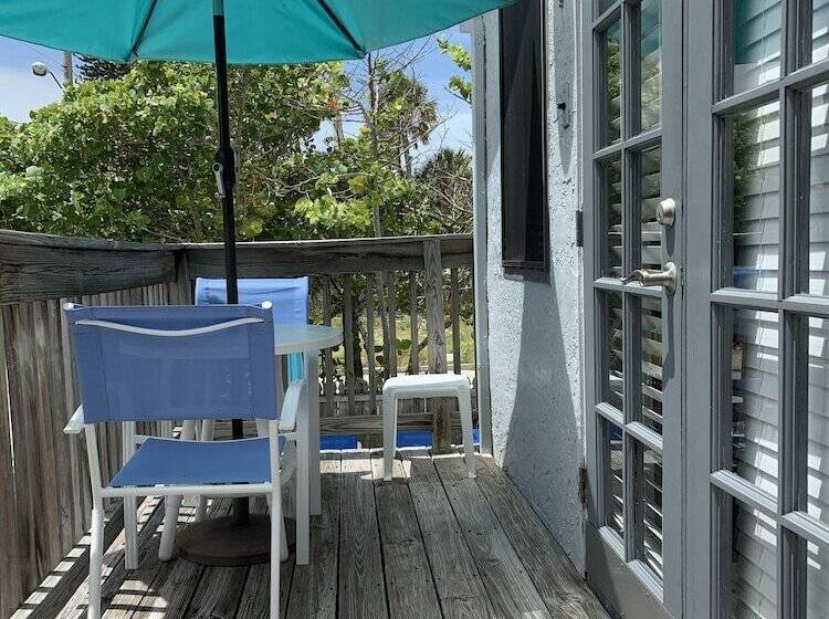 فندق Sabal Palms Inn