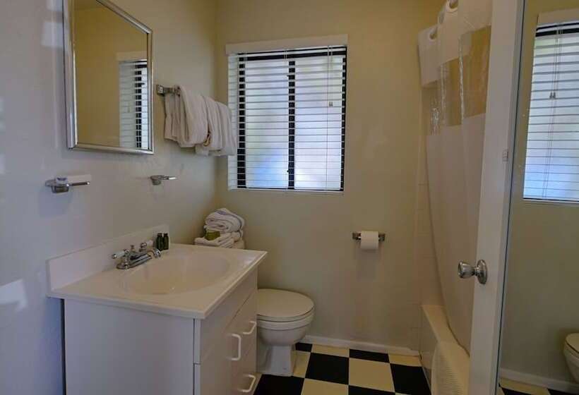 فندق Sabal Palms Inn