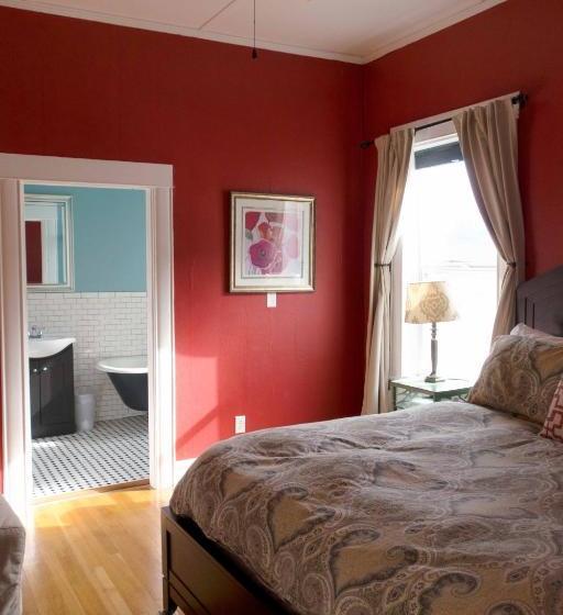 فندق Sauerdough Lodging