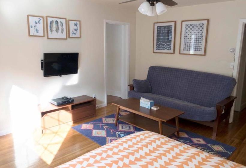 فندق Sauerdough Lodging