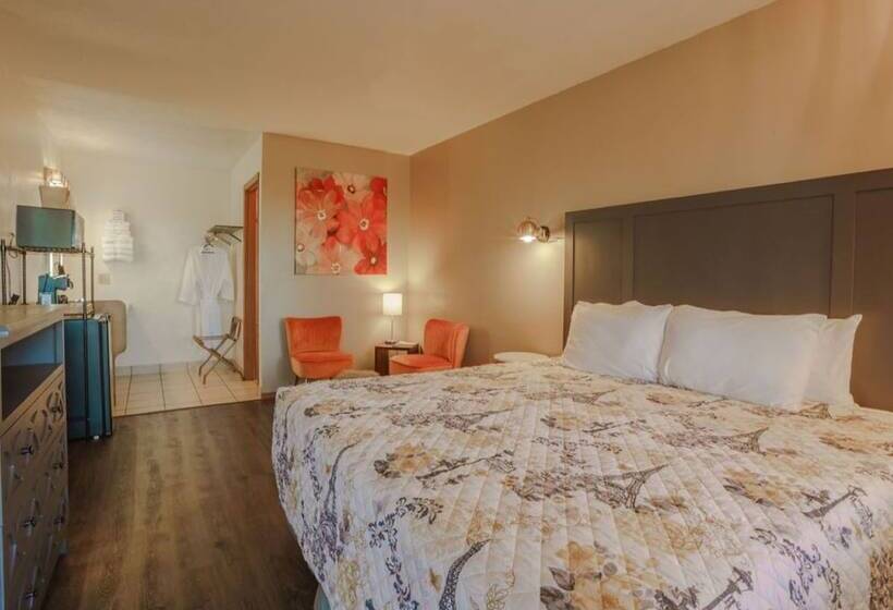 ホテル Shady Acre Inn And Suites