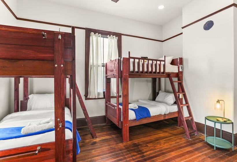 فندق Site 61 Hostel