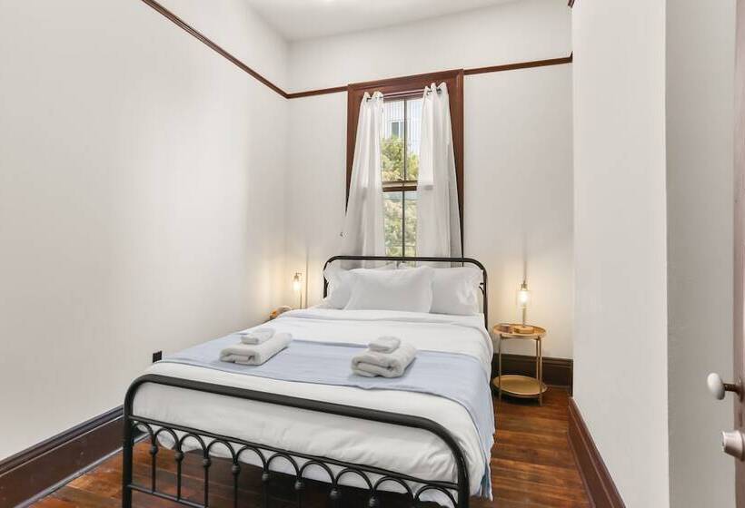 فندق Site 61 Hostel