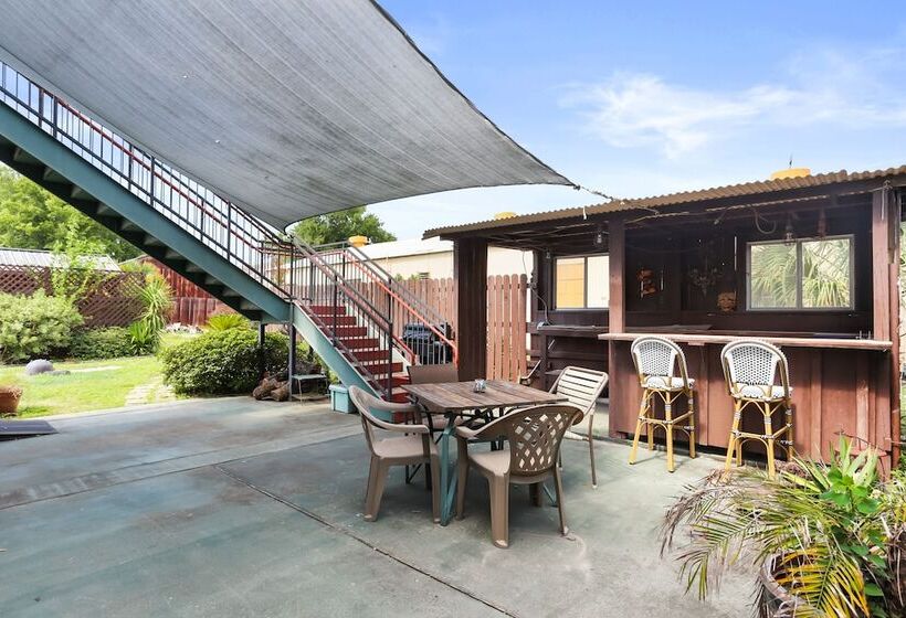 فندق Site 61 Hostel