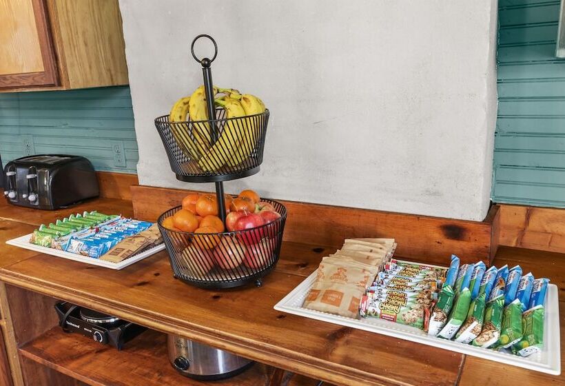 فندق Site 61 Hostel