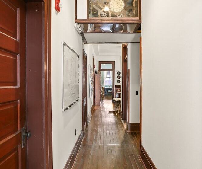 فندق Site 61 Hostel