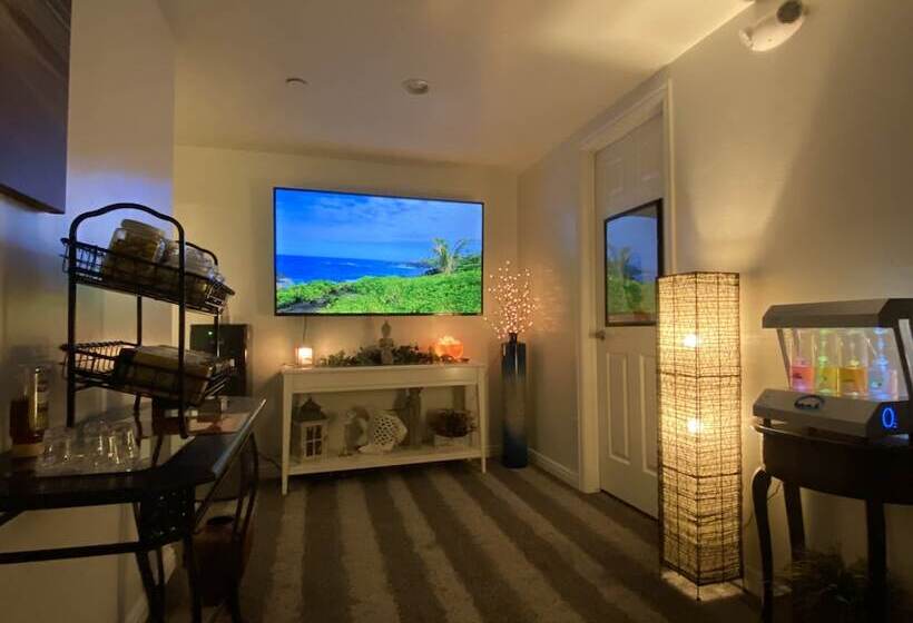 فندق Stone Hollow