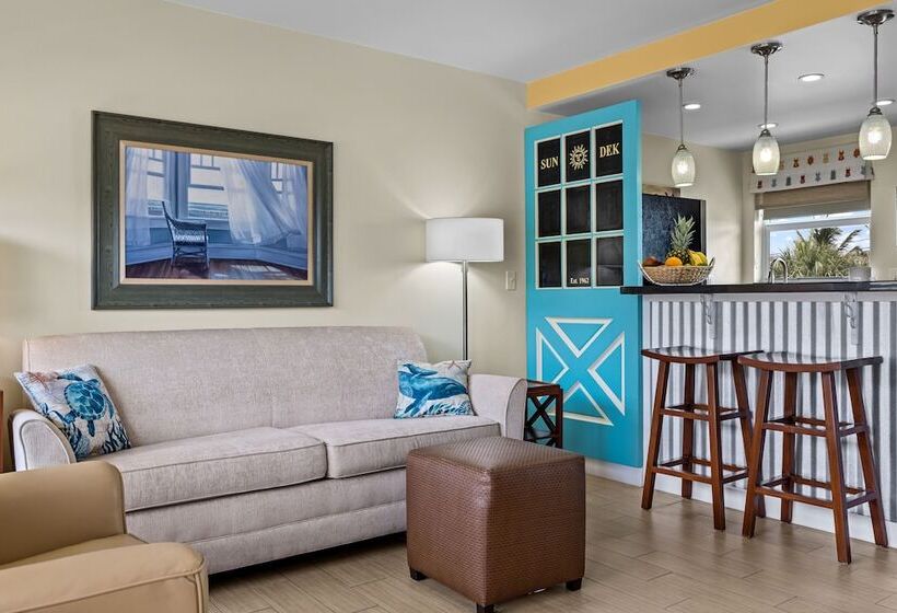 فندق Sun Dek Beach House