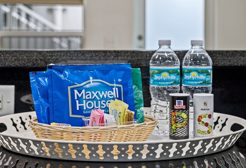 فندق Sun Dek Beach House