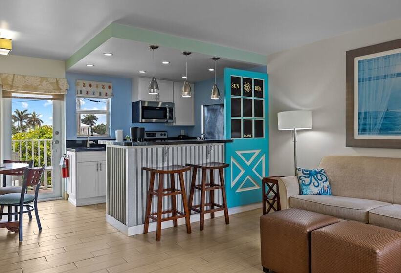 فندق Sun Dek Beach House