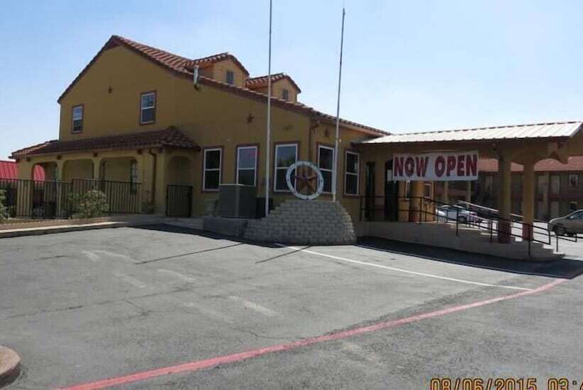 酒店 Taylor Village Inn And Suites