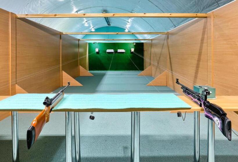 בית מלון כפרי Tennis