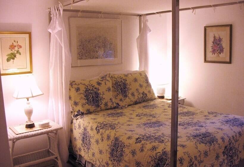 فندق The 1720 House