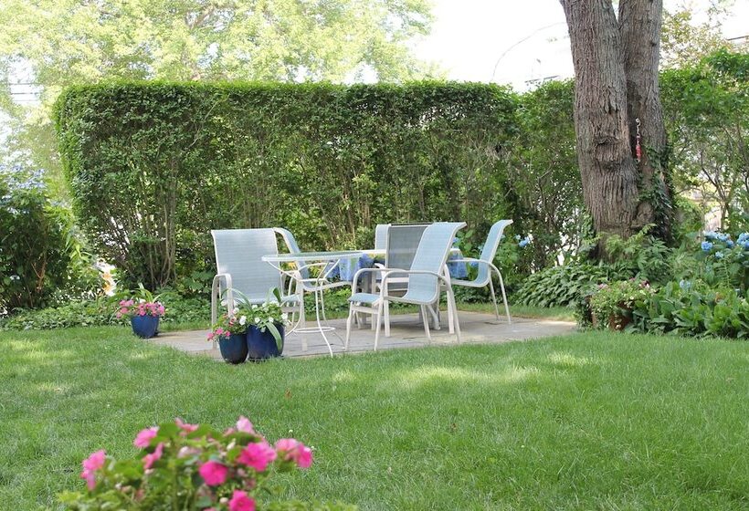 فندق The 1720 House