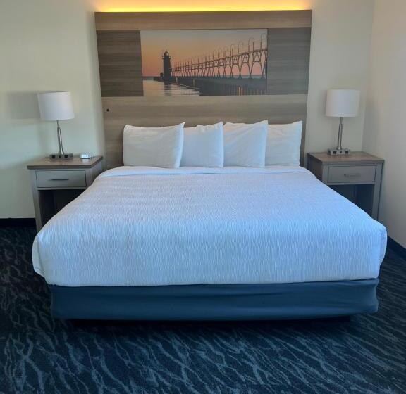 هتل The Beach Haus Resort