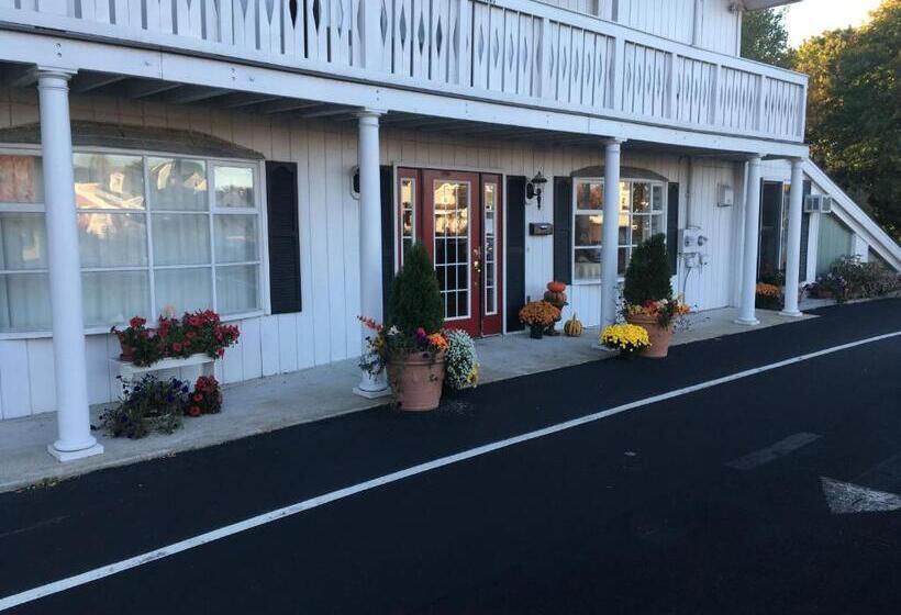 호텔 The Beach Rose Inn