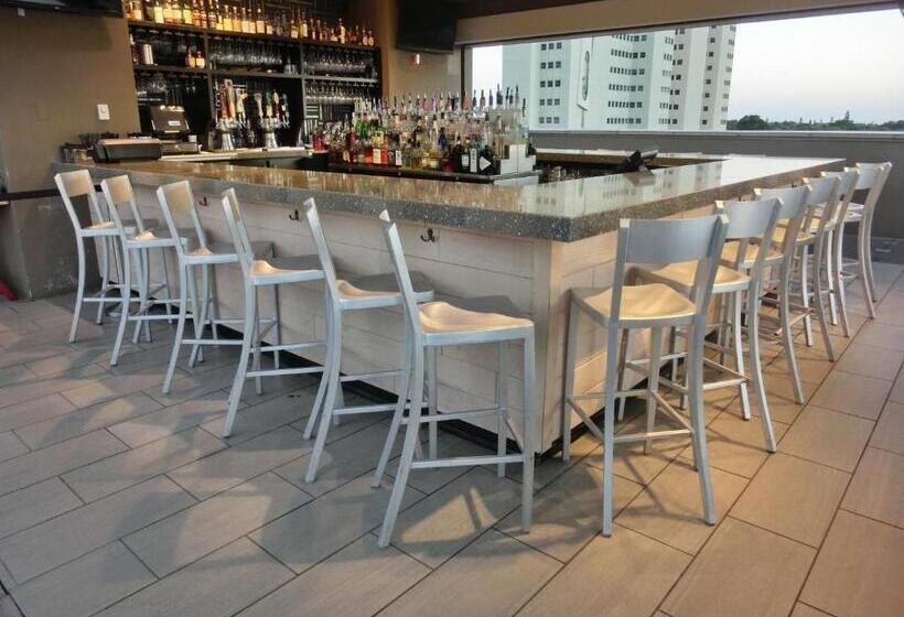 ホテル The Birchwood