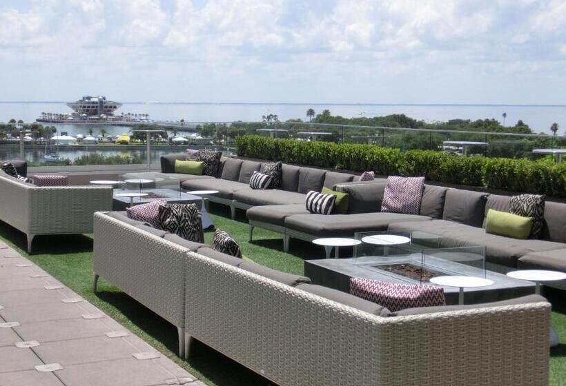 ホテル The Birchwood