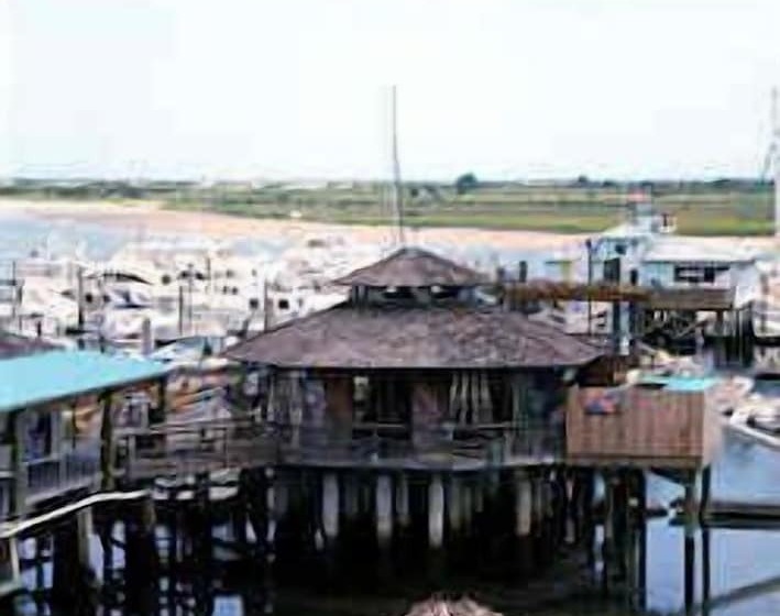 فندق The Conch House Marina Resort