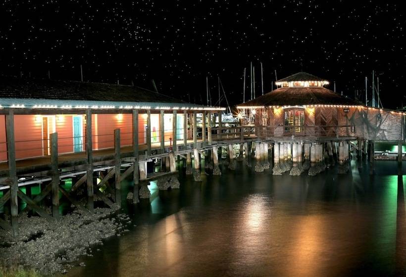 فندق The Conch House Marina Resort