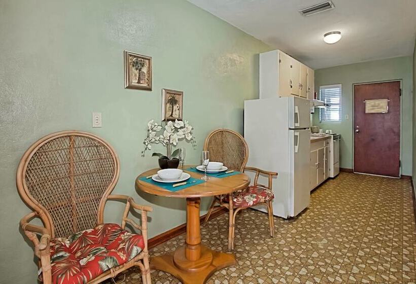 فندق The Conch House Marina Resort