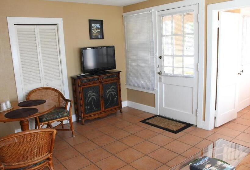 فندق The Conch House Marina Resort