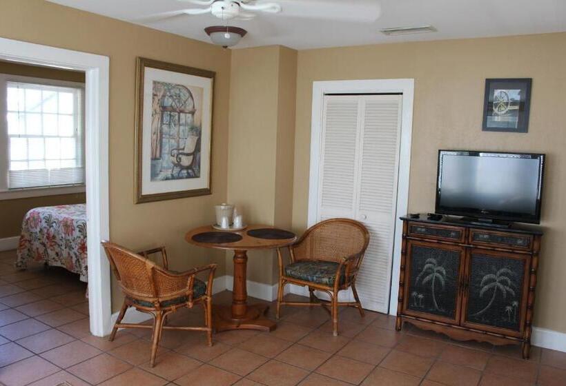 فندق The Conch House Marina Resort