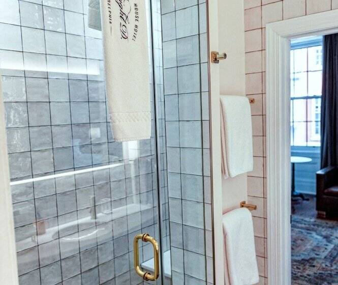 Отель The Dwight D