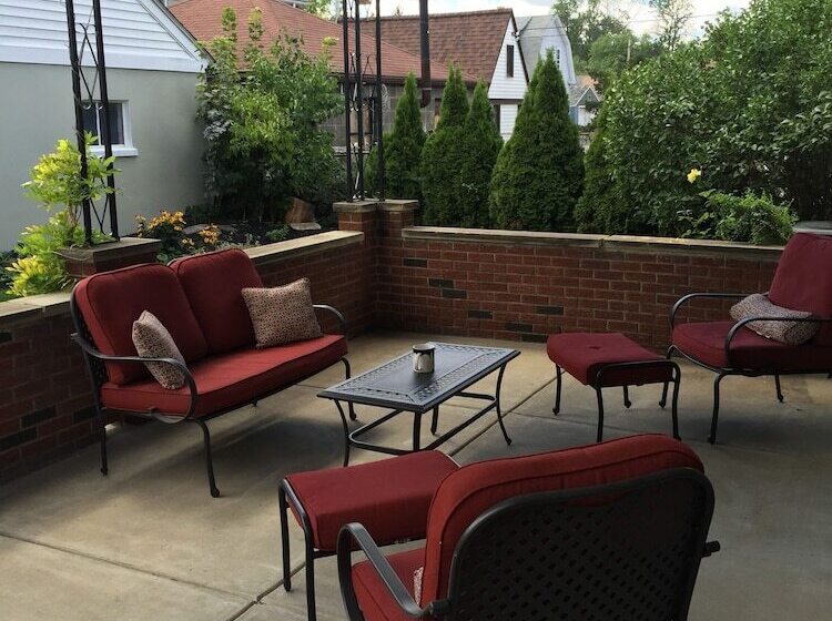 酒店 The Little Italy Of Niagara Falls Bed & Breakfast