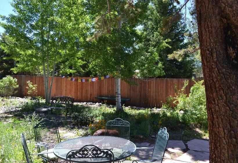 酒店 The Mountaineer Hostel