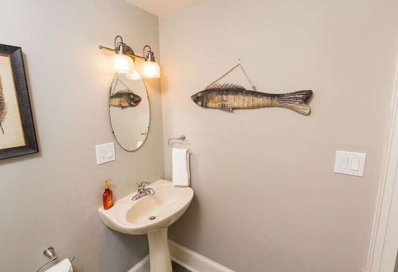 酒店 The Nest On Saratoga Lake