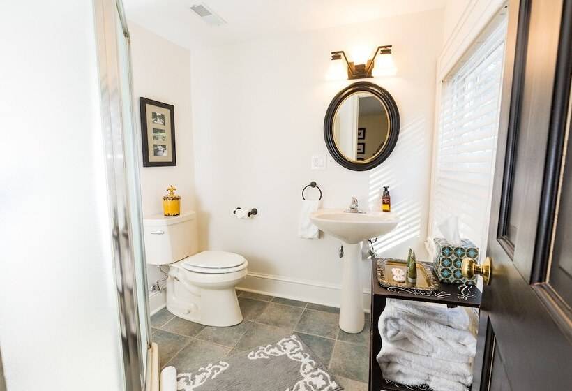 酒店 The Nest On Saratoga Lake