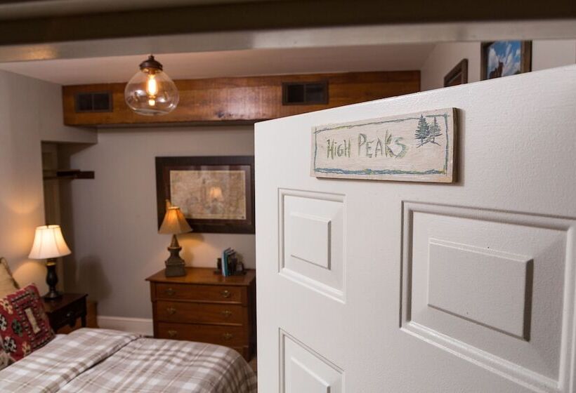 酒店 The Nest On Saratoga Lake