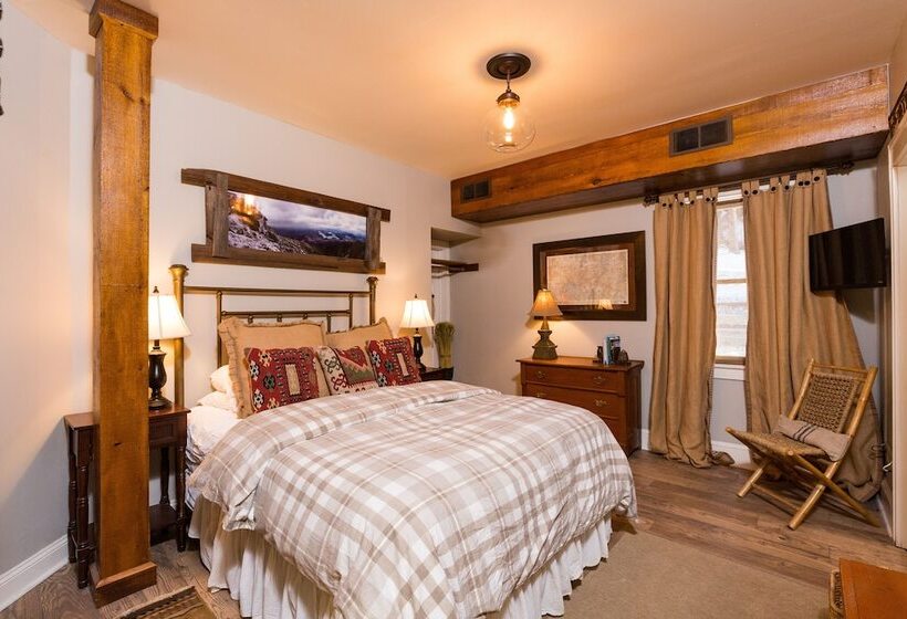 酒店 The Nest On Saratoga Lake