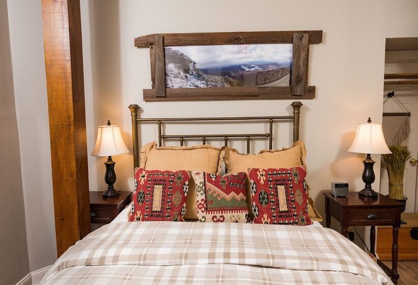 酒店 The Nest On Saratoga Lake