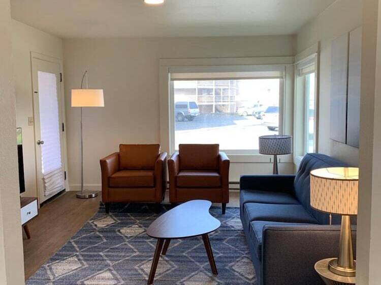 هتل The Ocean Front At Seaside