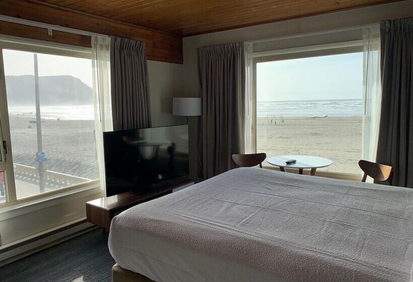 هتل The Ocean Front At Seaside