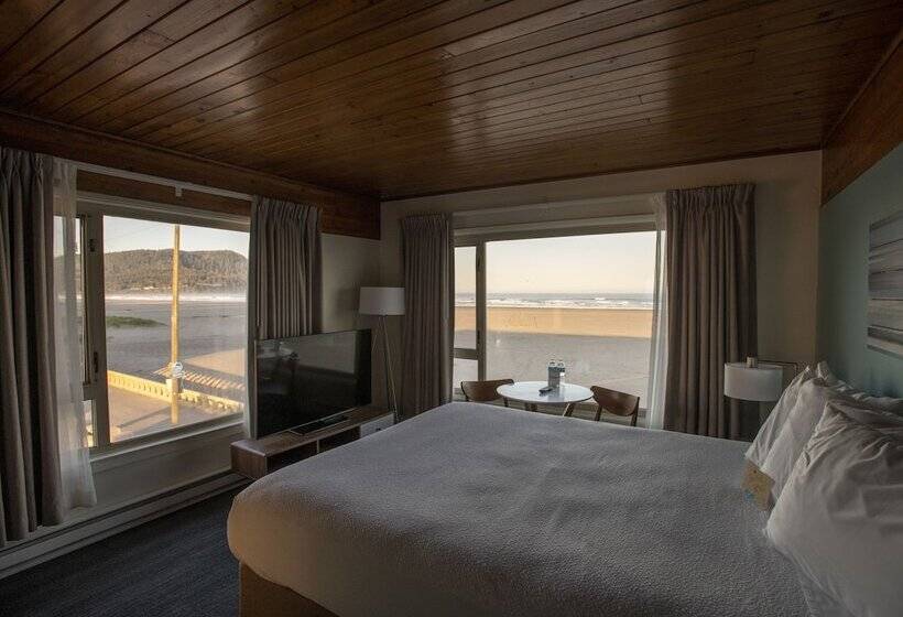 هتل The Ocean Front At Seaside