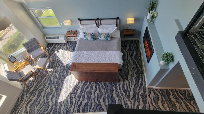 هتل The Seaside Oceanfront Inn